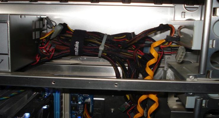 Cable management Cthulhu