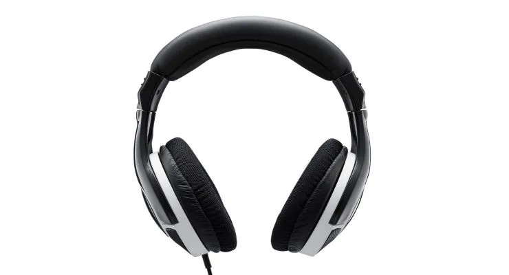 CM Storm Ceres 300 2